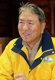 NPO法人「おおつきエコビレッジ」│山梨県大月市 │理事長の山田政文さん 森からのエコルポ 39 取材/原口真吾(本誌) 写真/近藤陽介