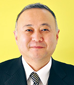髙橋修二(たかはし しゅうじ)生長の家本部講師 自宅菜園での野菜のお世話が楽しみです。妻は草花のお世話で、休日は二人して庭仕事を楽しんでいます。