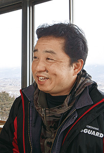 NPO法人「南アルプス山麓いやしの里づくりの会」│山梨県南アルプス市│「地域と連携して、食と自然に恵まれた南アルプス山麓の魅力をアピールしていきたい」と事務局長の飯島孝也さん 取材/原口真吾 写真/堀 隆弘