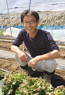 塚越 誠(つかこし まこと) 昭和36年、東京生まれ。昭和61年に山梨県北杜市に移住。有機農法による米作り、野菜作りを行う。生長の家国際本部の職員食堂に米を納めている。