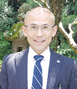 清水志郎(しみず しろう)生長の家本部講師 今年、種から野菜作りに初挑戦。「たった1ミリほどの種が、3カ月ほどで1000倍以上に成長しました。自然の神秘に大感動の日々です」
