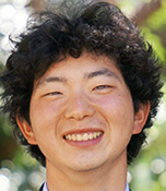 鈴木隆史 生長の家 愛知教区青年会副委員長 仕事は電気関係で、毎日電柱に登っている。「様々な形をしていて、個性を感じさせてくれる電柱に魅力を感じています」