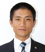 回答者 岡田浩二 生長の家本部講師補 宇治別格本山勤務。「警察官時代からの口ぐせ『バカヤロー』が、生長の家に触れ、『ありがとうございます』になりました。人って、変われるんです」