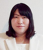 岸田裕子(きしだ・ひろこ) 三重県出身、奈良県在住。令和元年に31歳で結婚。新しい生活にも慣れてきて、仕事と家事を楽しんでいる。2019年は庭で万願寺とうがらしを育てた。2020年はプランター菜園に挑戦。