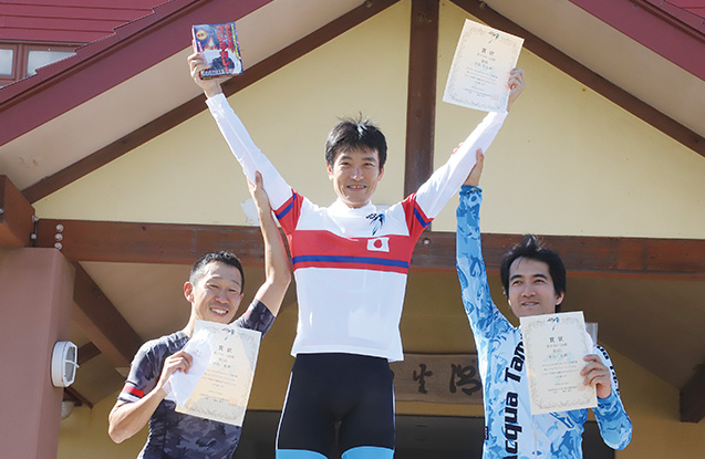 コツコツと練習を積み重ね、マスターズ全日本チャンピオンになった時の岩島さん(写真は筆者提供)