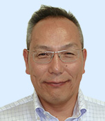 回答者 川上 忠志郎(かわかみ・ちゅうしろう) 生長の家本部講師 生長の家福島教区・栃木教区教化部長。趣味は木工クラフトでスプーンやバターナイフ、イスなどを作ること。最近は木彫りの白衣観音像を製作し、生光展へ出品した。