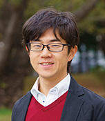 回答者 今井隆夫(いまい・たかお) 生長の家地方講師 生長の家千葉教区青年会委員長。妻と男の子2人の4人家族。休日の楽しみは自転車で出かけることと、読書、ピアノ演奏。