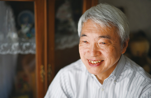 15年前に妻の浩子さんを亡くし、今は一人暮らしの間宮さん。「妻は霊界で生長の家の教えを勉強し、見守ってくれていると思っています」（写真／遠藤昭彦）