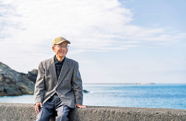 自宅から1キロ半ほどのところに海が広がり、冨金原さんのジョギングコースになっている（写真／髙木あゆみ）